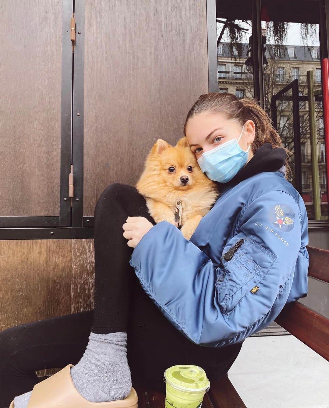 ティラーヌ・ブロンドーのインスタグラム：「🦁」