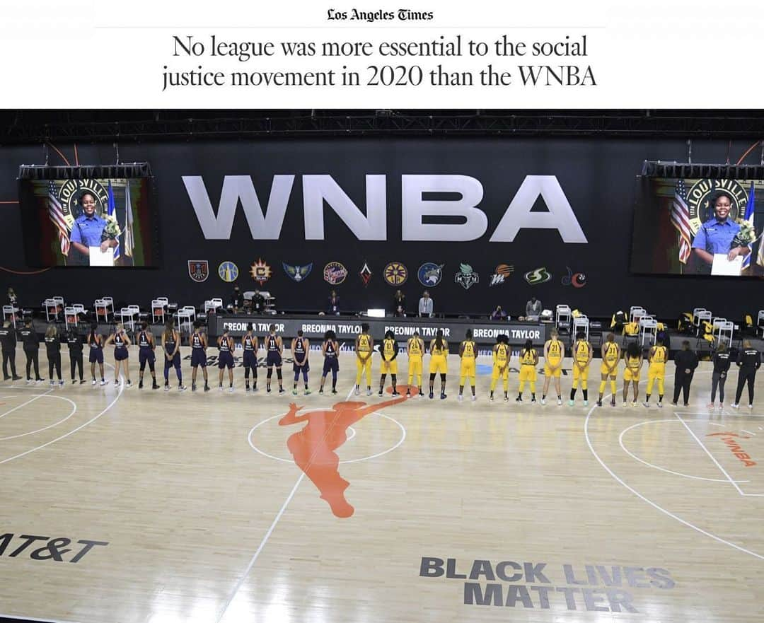 ステフィン・カリーさんのインスタグラム写真 - (ステフィン・カリーInstagram)「“No league was more essential to the social justice movement in 2020 than the WNBA.” Read it again. Thank you to the women and girls in sport who continue to demand more, and do more, for Black lives and Black culture.」2月4日 2時51分 - stephencurry30