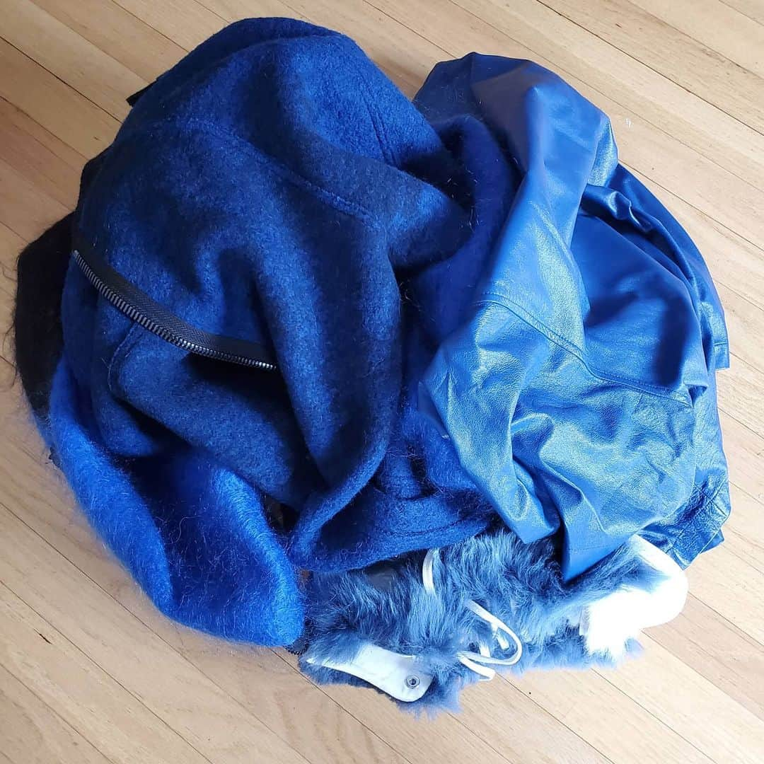 J・アレキサンダーさんのインスタグラム写真 - (J・アレキサンダーInstagram)「Something Old, Something New, Something Borrowed, Something Blue.   Good morning afternoon and evening friends and fans its just 1 more day until the Blue Jacket Virtual Fashion show on Feb 4th 2021 at 7pm  raising awareness for prostate cancer happening on world Cancer Day. Its not to late to reserve a seat for the show at www.bigmarker.com/blue-jacket/2021   Dont forget to post your own Blue jacket #jaywalking runway look and Tag   @bluejacketfashionshow @janssenglobal @prostatecancerfoundation   #bluejacketfashion #gettested   Thanks @jasonthome @resurrectionjyl  @converse @ambush_official @raifadelberg」2月4日 2時49分 - miss_jalexander