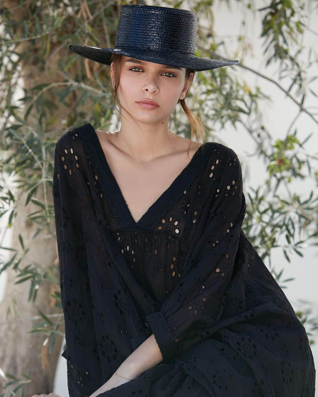 メドモアゼルのインスタグラム：「Spring / Summer 21 with your favourite Dress Beaurevoir 🌿❤️  Mesdemoisellesparis.com   #mesdemoisellesparis #springsummer21」