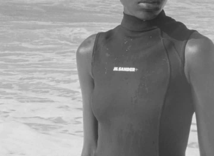 ジルサンダーのインスタグラム：「#JILSANDER Spring/Summer 2021 JILSANDER+ Collection 📹 @heiko_keinath  #JilSanderbyLucieandLukeMeier」