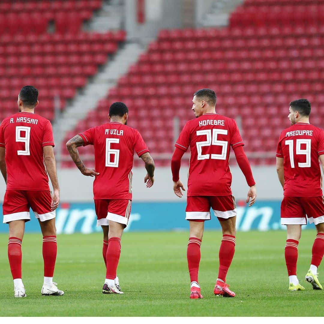 ヨゼ・ホレバスさんのインスタグラム写真 - (ヨゼ・ホレバスInstagram)「Going for the next round ,  Great win boys !  🔴⚪️👊🏽 Quarterfinals  #greekcup @olympiacosfc」2月4日 3時25分 - josecholevas