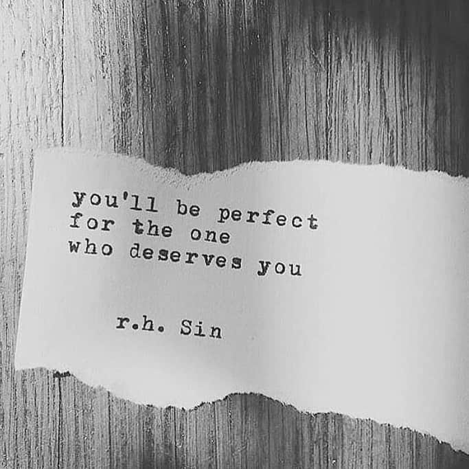 ミッシェルジョナスのインスタグラム：「You’ll be perfect for the one who deserves you. ❤️  www.mijobymichellejonas.com #michellejonasdesigns #michellejonastravelwear」
