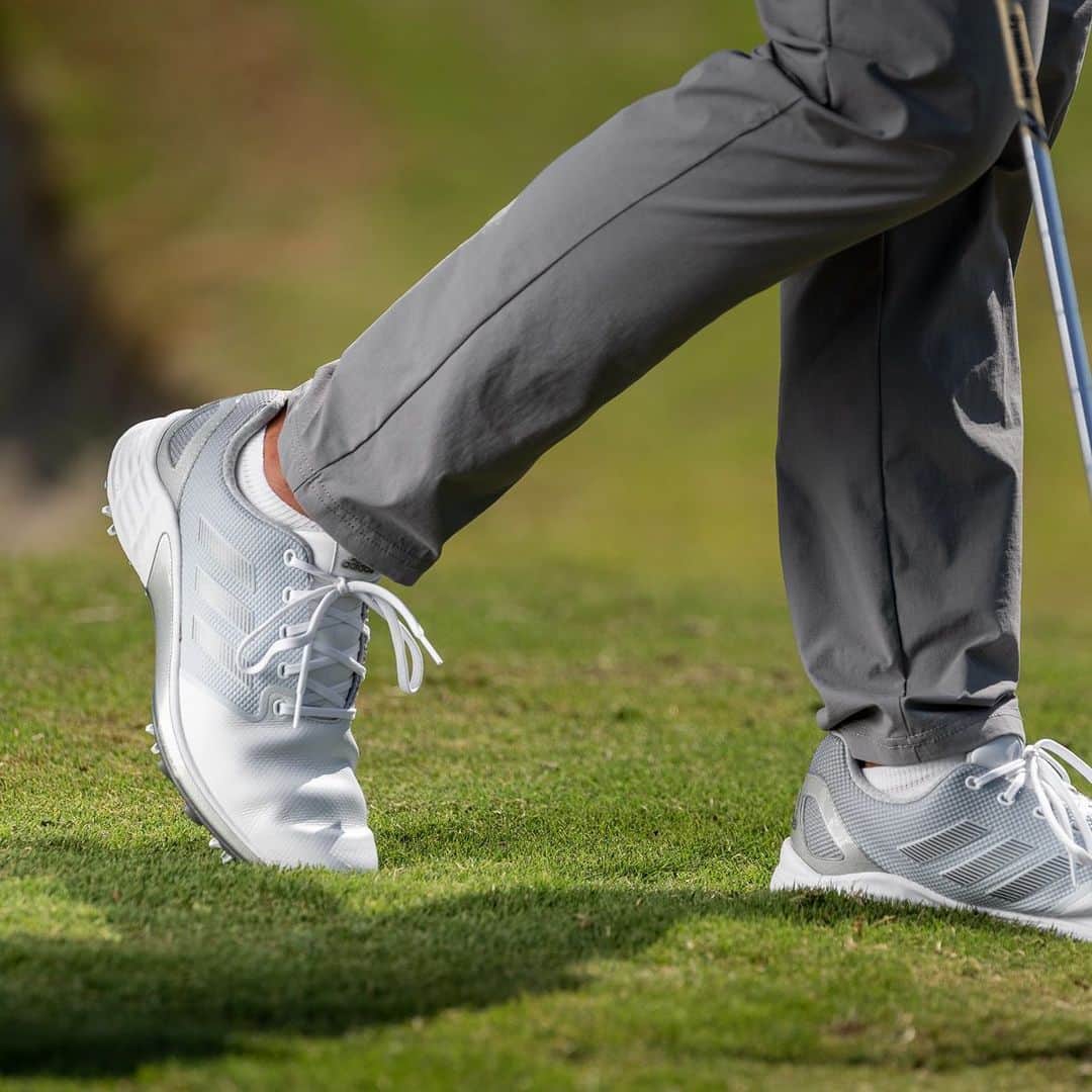 adidas Golfさんのインスタグラム写真 - (adidas GolfInstagram)「A new era in lightweight ⛳️ shoes. The all-new #ZG21 is here. Lightweight with Zero Compromise to performance. Tap to shop or hit the link in bio to explore all colors and styles.  #adidasGolf #Golf」2月4日 3時47分 - adidasgolf