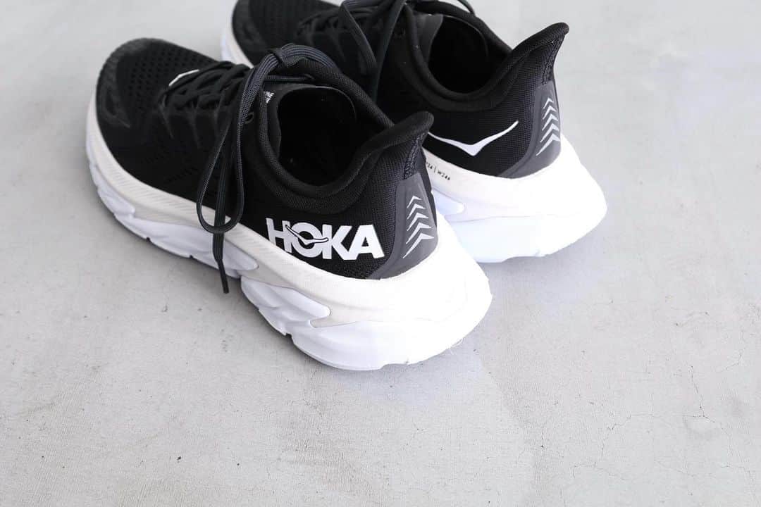 wonder_mountain_irieさんのインスタグラム写真 - (wonder_mountain_irieInstagram)「_ HOKA ONE ONE / ホカ オネ オネ "CLIFTON EDGE" ￥22,000- _ 〈online store / @digital_mountain〉 https://www.digital-mountain.net/shopdetail/000000012952/ _ 【オンラインストア#DigitalMountain へのご注文】 *24時間受付 *14時までのご注文で即日発送 *1万円以上ご購入で送料無料 tel：084-973-8204 _ We can send your order overseas. Accepted payment method is by PayPal or credit card only. (AMEX is not accepted)  Ordering procedure details can be found here. >>http://www.digital-mountain.net/html/page56.html _ 本店：#WonderMountain  blog>> http://wm.digital-mountain.info _ #HOKAONEONE #ホカオネオネ _ 〒720-0044  広島県福山市笠岡町4-18  JR 「#福山駅」より徒歩10分 #ワンダーマウンテン #japan #hiroshima #福山 #福山市 #尾道 #倉敷 #鞆の浦 近く _ 系列店：@hacbywondermountain _」2月4日 13時15分 - wonder_mountain_