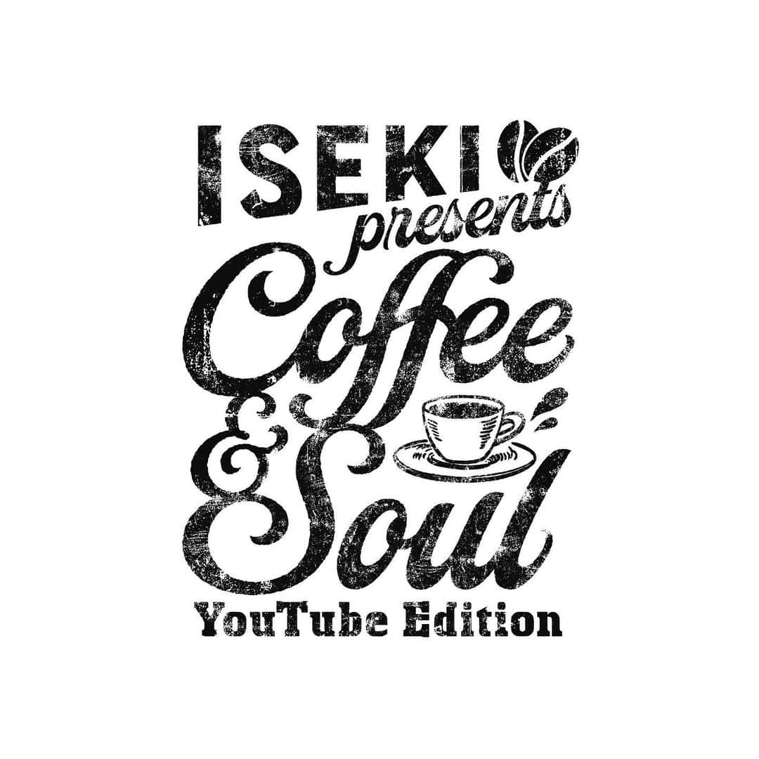 ISEKIのインスタグラム：「👑Coffee&Soul YouTube Edition Tシャツ販売決定❗️  販売価格　5,000円（税込、送料込み） 特典付き【特典付きは数量限定】 受付期間:2月14日〜 売り切れ次第申し込みは終了いたします。 商品発送時期:3月上旬以降  カラー:カーキ、ネイビー サイズ:S.M.L.XL ネイビーはTwitterのアンケートで決定したカラー どちらのデザインがどちらのTシャツに入るかは今後SNSなどで告知させていただきます。  【特典内容】 あなただけのためのコメント動画付（5秒程度） 特典受け取り方法:商品発送後、申し込みメールに添付 消去してしまったなどの理由により再送は致しませんのでご了承下さい。  中々ライブができない、サイン会もできないこの時期だけの特別な特典となります  特典動画ですが、緊急事態宣言解除後の撮影予定のため、動画の納品が遅れる可能性がありますがご理解願います。  <受付方法> fukubukuro.kingest@gmail.comに 必要事項を明記の上、お申し込みをお願いいたします。 お申し込みいただいた方へ受付完了メールを お送りさせていただきます。 そちらへ入金金額、入金先、入金期限のご案内をさせていただきます。  ※御配送の際の時間指定は承れませんのでご了承下さい。 ※流通状況によってはお届けが前後する場合がございます、予めご了承ください  <お申込メールアドレス> fukubukuro.kingest@gmail.com <メールへの必要事項> 件名： Tシャツ申し込み  本文に以下の内容をお忘れのないように入力下さい  ①お名前： ②送付先住所：＊郵便番号もお忘れの無いように記載お願いします。 ③電話番号： ④振り込みの際の振込人名義（カタカナ）：   ⑤特典動画でISEKI本人から呼んで欲しい名前: ※申し込み人様ご本人の名前（あだ名など）に限ります。 連名などはご遠慮下さい。  ⑥Tシャツのカラーとサイズ  ※申し込み後に受付完了メールが送られてこない場合は、こちらへメールが届いていない、 または申込みされた方のドメイン指定などでこちらのメールが受信出来ていない可能性がございます。 普段ドメイン指定などをされている方は上記のメールアドレスが受信出来る様に設定の上ご利用をお願いいたします。」