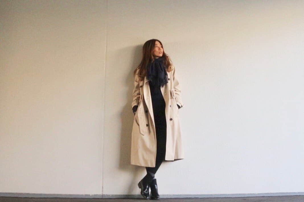 RENA のインスタグラム：「暦の上では昨日から春🤍  なんとなく立春を感じるような、まだまだ寒いようなw  だから今日はダウンをやめてトレンチコートで☺︎  公園の梅の木かな桜の木かな ツボミが出ていました🌸  冬になると毎年行ってる仕事が来週で終わる  そろそろ春支度☺︎  日曜日は17度だって☀️ ほんとかな  本当だったらいーなー  今日は春一番が吹くらしい ほんとかな  #ootd #trenchcoat #fashion #立春 #春一番 #私服  #オトナ女子 #トレンチコート」