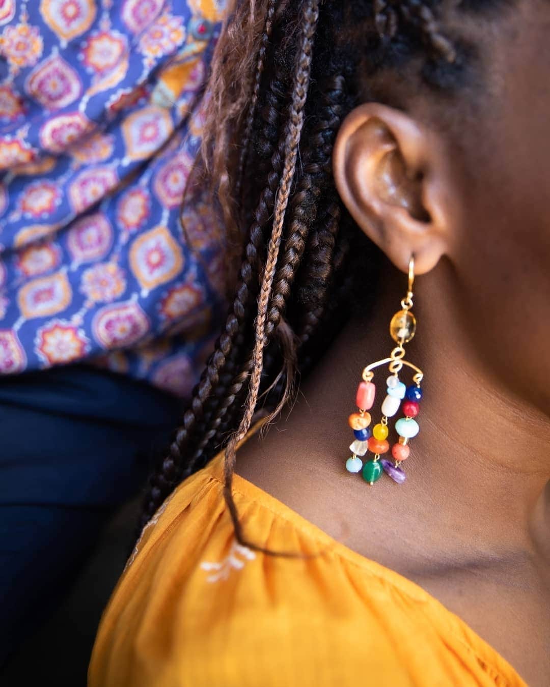 ミーガンパークのインスタグラム：「Liven your outfits with a splash of colour! The Talitha Gala Earrings feature an eclectic collection of organic shaped semi-precious gems stones and fresh water pearls」