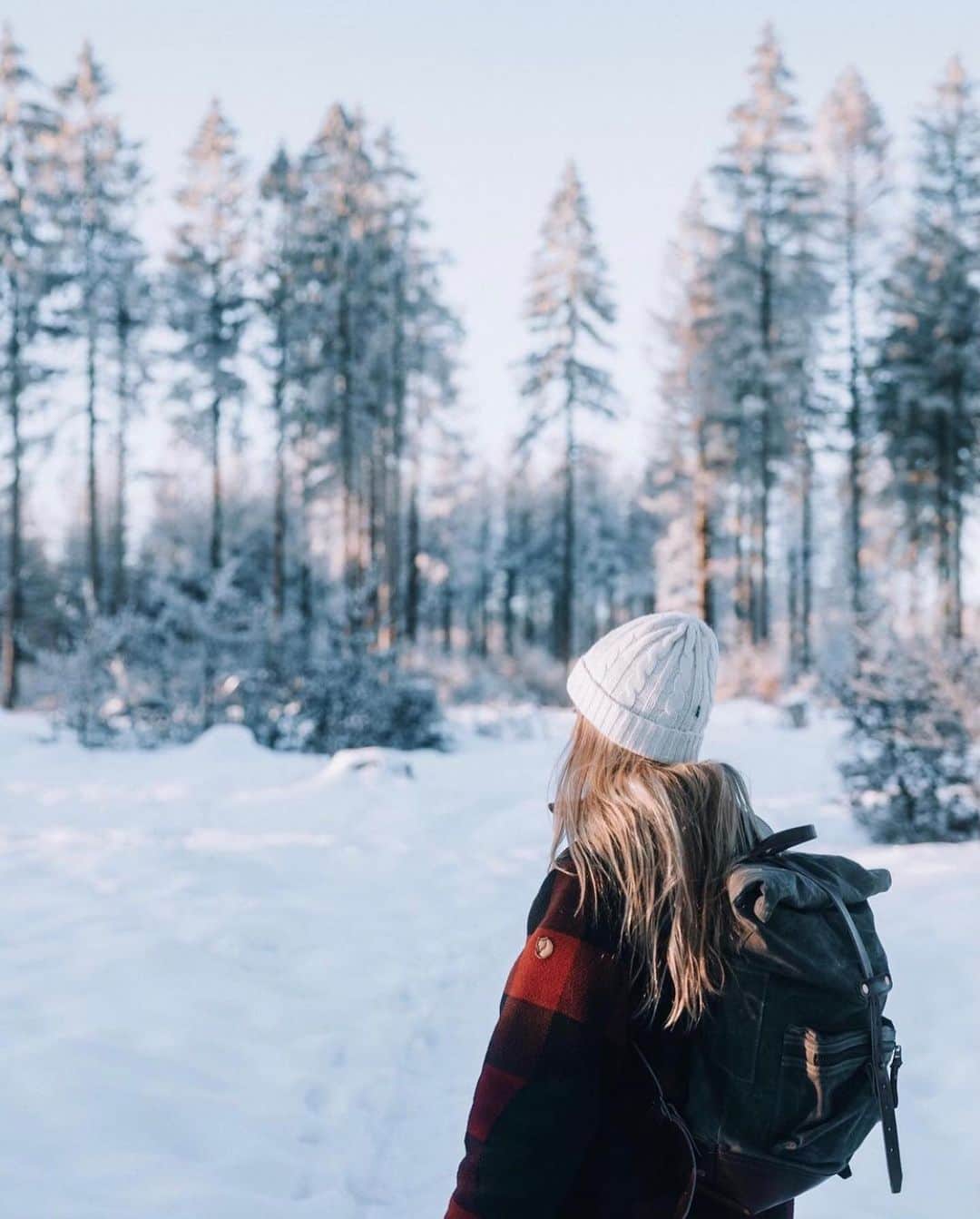 FOLKのインスタグラム：「Happy favorites. Today’s are: 1.) @frauki 2.) @eirikbjo 3.) @jwirtalla 4.) @nikkibigger 5.) @thehungryapron 6.) @hannahrheaume」