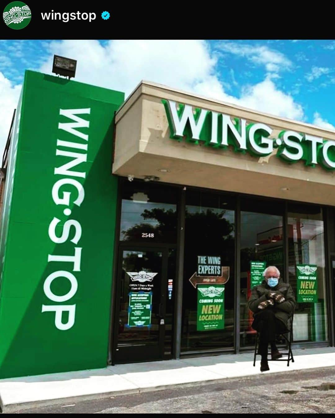 リック・ロスさんのインスタグラム写真 - (リック・ロスInstagram)「Boss up,, gotta have @wingstop host your BIG SUPER BOWL PARTY 🏈🏈 @tombrady or @patrickmahomes  Lemon pepper or Louisiana rub BEST WINGS always WIN.」2月4日 6時17分 - richforever