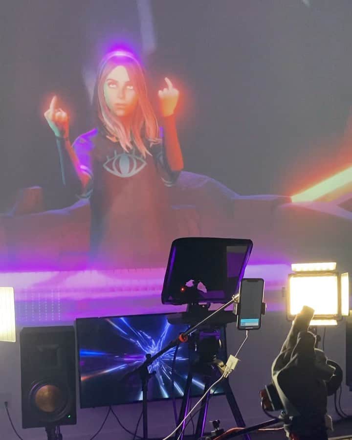 アリソン・ワンダーランドのインスタグラム：「lol here is a video of me calibrating my avatar for the wonderverse live stream this Friday. It’s gonna be insane I even have different worlds we will visit (I recommend the shroom world) and we are all going to be interacting during the show together. Link to tickets in bio」
