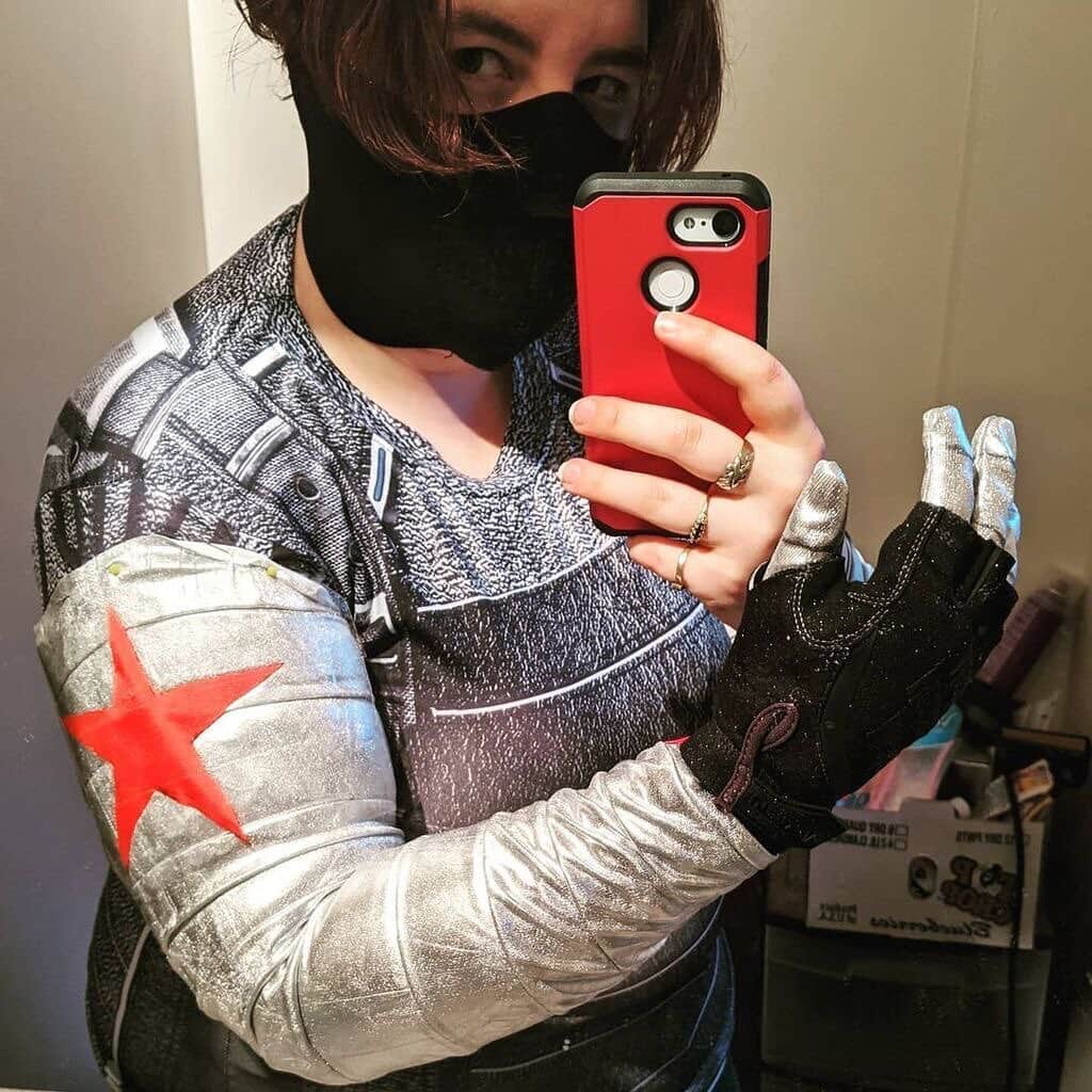 Marvel Entertainmentさんのインスタグラム写真 - (Marvel EntertainmentInstagram)「Bucky...? Here are some of our favorite DIY creations for #MarvelMission: Winter Soldier's bionic arm! See more on Marvel.com.」2月4日 8時06分 - marvel