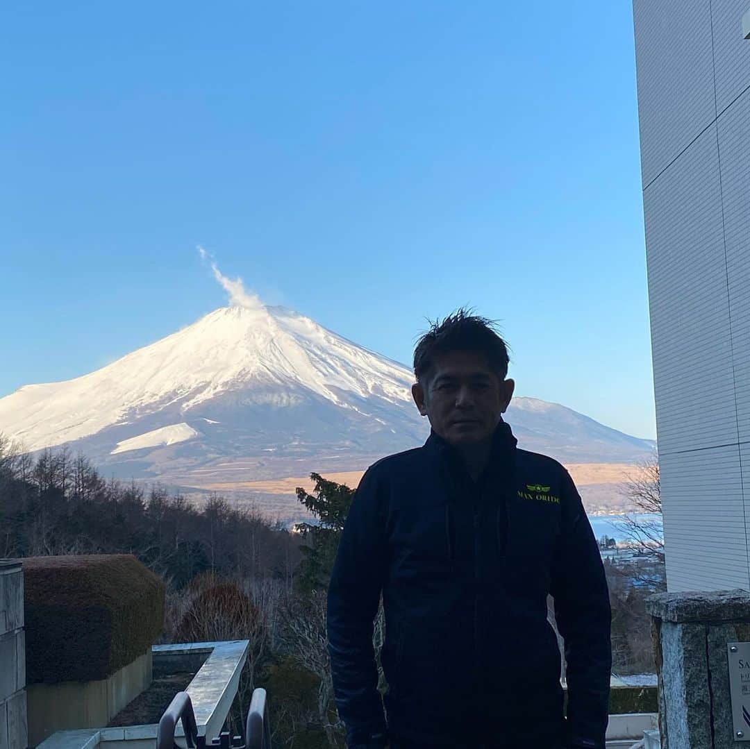 織戸学さんのインスタグラム写真 - (織戸学Instagram)「冬の富士山は、 さらにパワフル。  @#maxorido」2月4日 8時13分 - maxorido
