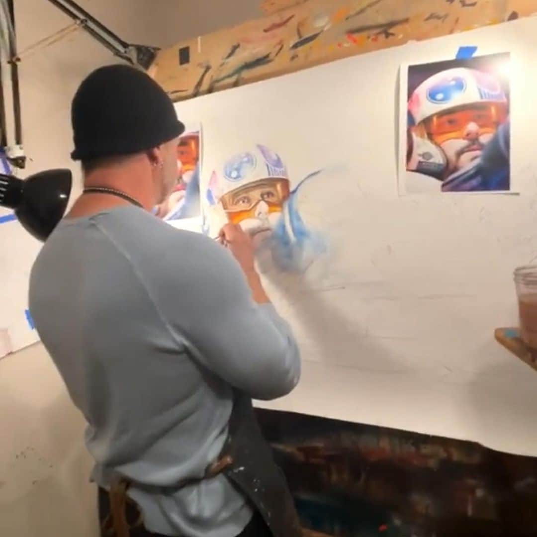 グレッグ・グランバーグさんのインスタグラム写真 - (グレッグ・グランバーグInstagram)「GO TO (@RobPriorArt) on IG right NOW to watch the master painting ME from #StarWars!!!! RIGHT NOW. SO COOL. LIVE!」2月4日 9時23分 - greggrunberg