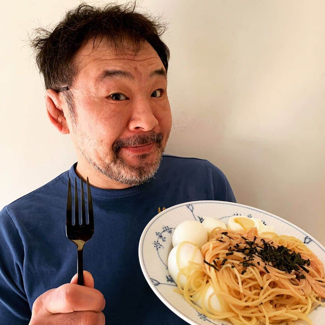 saku39shopのインスタグラム：「. 【Today’s Lunch】 . 昼まで寝てしまい、寝癖のままで失礼します！ 久しぶりのたらこスパゲッティwithゆでたまご🥚 ごちそうさまでした。 . #桜庭和志 #ランチ #たらこスパゲッティ #ゆで卵 #寝癖」