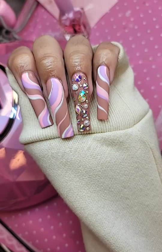 Max Estradaのインスタグラム：「Enailcouture.com 123go pre made gel nails are the game changer !~ perfect nails every time with no smells or dust!~ long lasting and easy removal , made in America! Enailcouture.com  #ネイル #nailpolish #nailswag #nailaddict #nailfashion #nailartheaven #nails2inspire #nailsofinstagram #instanails #naillife #nailporn #gelnails #gelpolish #stilettonails #nailaddict #nail #💅🏻 #nailtech#nailsonfleek #nailartwow #네일아트 #nails #nailart #notd #makeup #젤네일  #glamnails #nailcolor  #nailsalon #nailsdid #nailsoftheday Enailcouture.com」