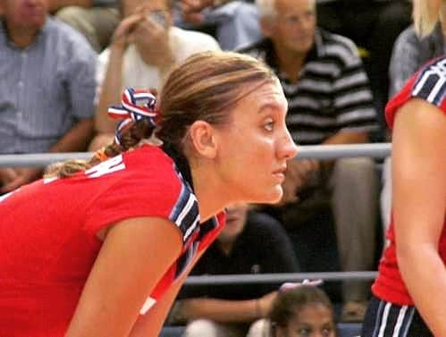 ジョーダン・ラーソンさんのインスタグラム写真 - (ジョーダン・ラーソンInstagram)「Anything is possible... #dreambig   Happy National Girls & Women in Sports Day! #ngwsd   *my first tournament rocking the USA jersey. 16 years old. Half a world away in Poland. Crying myself to sleep, scared out of my mind but had a rock solid roommate @nmf5013 to carry me through! #USA」2月4日 10時10分 - gov1007