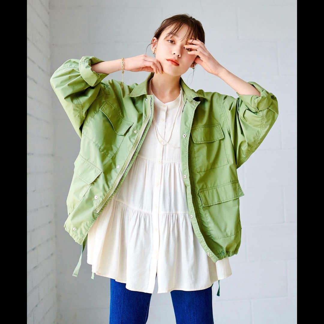 のインスタグラム：「増永かろりん 「discoat」 . https://neutral-tokyo.com/models/masunaga . #FASHION#WOMENSFASHION #WOMENS#ootd #OUTFIT #COORDINATE#FASHIONITEM #ファッションスナップ #ファッション #コーディネート #レディース #レディースファッション#ウィメンズ #ファッションアイテム  #lifestyle #nmtinc #モデル  #増永かろりん #discoat」