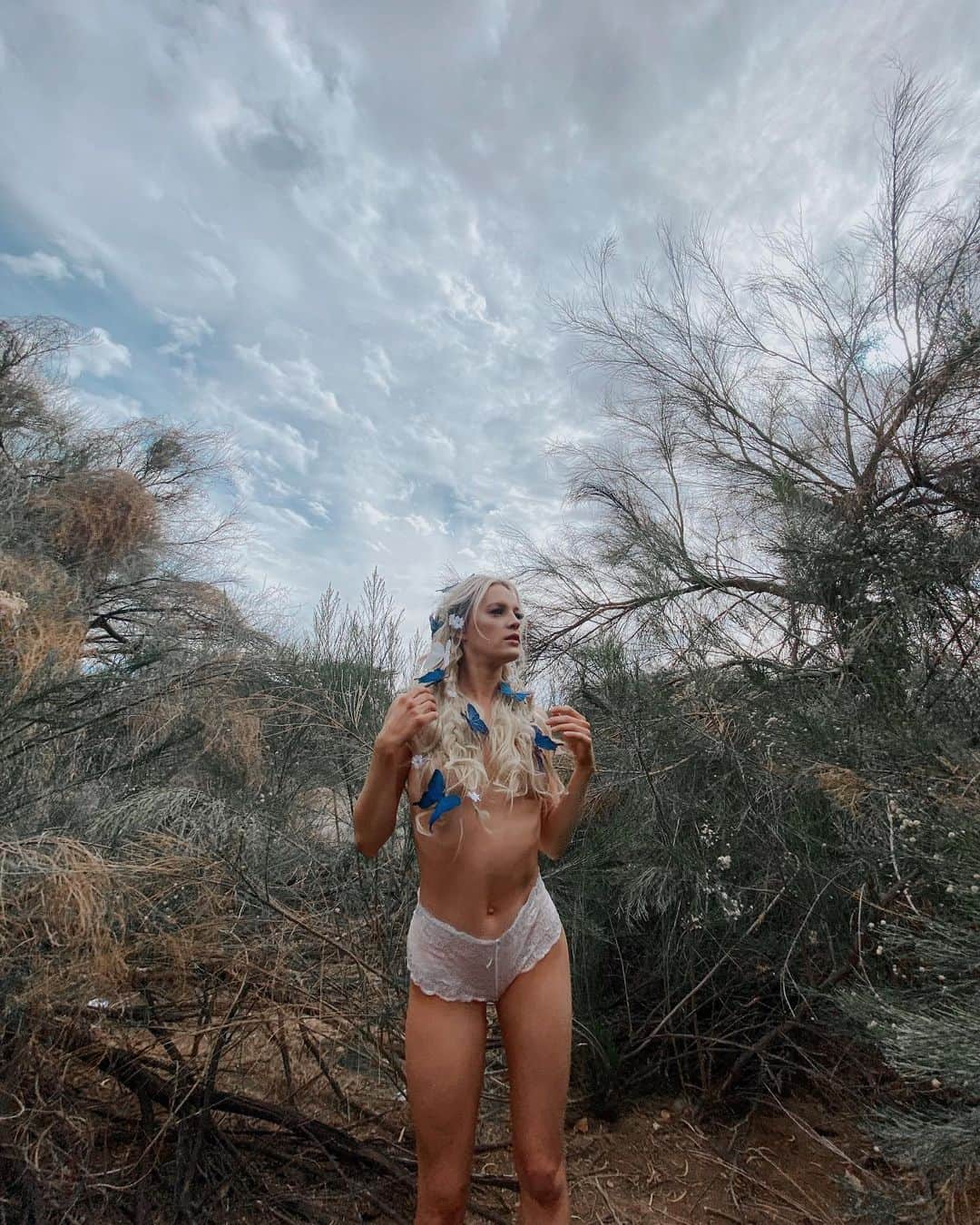 Addison Moffettのインスタグラム：「We delight in the beauty of the butterfly, but rarely admit the changes it has gone through to achieve that beauty.   Here’s to 23. I’m proud of past me.」