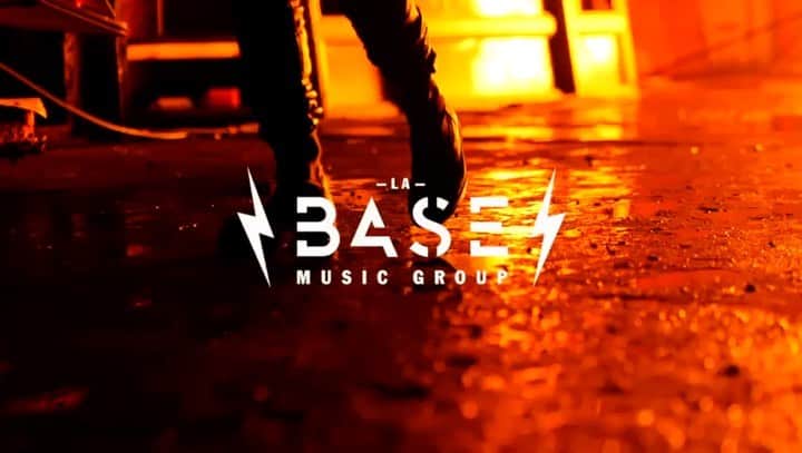 ウィジンのインスタグラム：「LOS LEGENDARIOS @labase @elasticpeople @wkrecords」