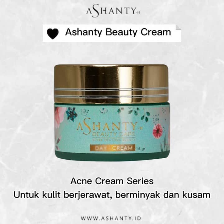 ASHANTY BEAUTY CREAM OFFICIALのインスタグラム：「Ashanty Official Shop lagi banyak promo menarik lohhh 😍  Penasaran produk apa saja yang promo ? Yuk langsung slide kekiri dan temukan produk - produk favorite kamu 😍  Semua produk by Ashanty kamu bisa dapatkan di official intagram @ashantyid atau kamu bisa langsung kunjungi dan follow official instagram  masing - masing produk :   • Dapatkan berat badan ideal dan tubuh yang lebih sehat hanya di @ash.juice  • Butuh softlens yang mampu membuat riasan wajah lebih sempurna ? Langsung ke ig @ashantybeautycare.id yaa  • Ingin kulit wajah yang sehat dan berseri ? Kamu bisa langsung ke IG @kcosmetics.official  • Bantu tumbuh kembang anak dengan konsumsi madu @acioplusofficial  • Bulu mata lebih bervolume dengan menggunakan Aurelloly eyelash di @aurellolycosmetics  • Skincare Daily kak loly dan Bunda ? @ashantyid Ashanty Beauty Cream 💙 • Ingin kulit tubuh lebih bersih dan cerah ? Jangan lupa konsumsi collagen drink by @ashbodycare  • Sempurnakan riasan makeupmu menggunakan @ashantybeautycosmetics ❤️  Pesan produk favorite kamu, caranya mudah banget lohh. Kamu bisa langsung click link yang sudah tertera di Bio IG ✨」