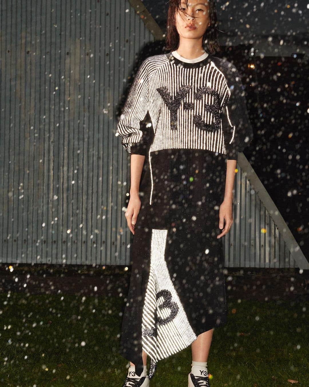 ワイスリーのインスタグラム：「Y-3 Engineered reflective knitwear.  Y-3 Spring/Summer 2021.  ---  #adidas #Y3 #YohjiYamamoto  Discover the collection at adidas.com/y-3」