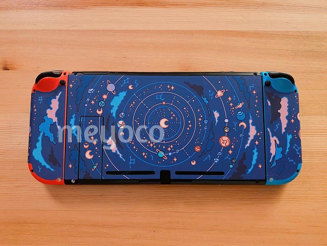 meyocoさんのインスタグラム写真 - (meyocoInstagram)「Moon System decal for regular Switch has been restocked in my non-apparel store. 🌙✨ Link in bio!」2月4日 22時48分 - meyoco