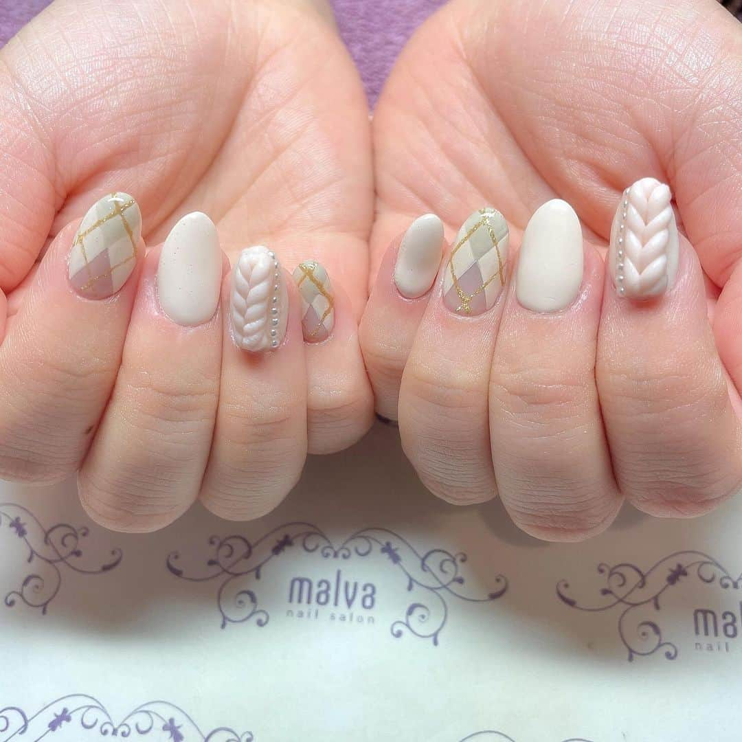 nailsalon malva（ネイルサロンマルヴァ）のインスタグラム