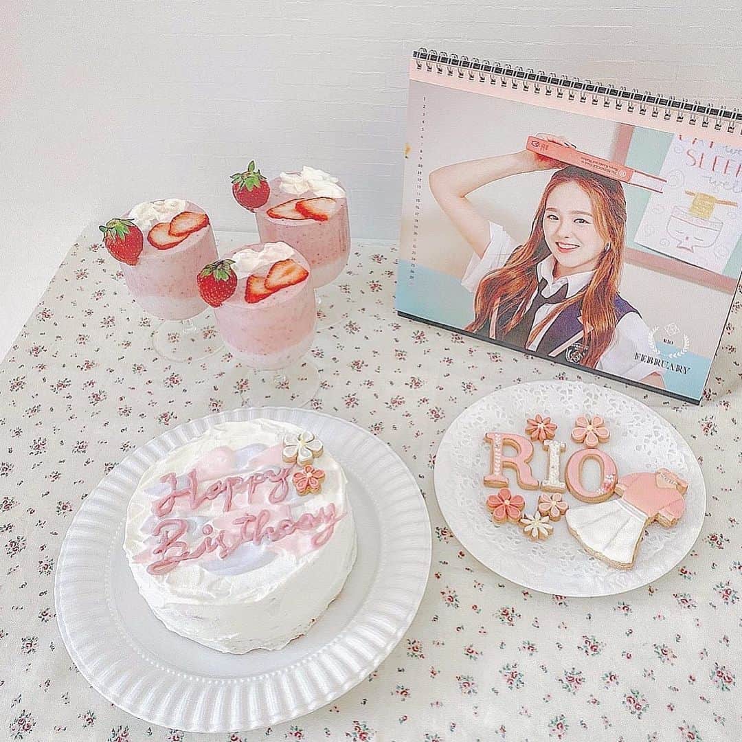 たんりいさんのインスタグラム写真 たんりいinstagram Happyrioday お誕生日おめでとっ ほんとに 生まれてきてくれて感謝でしかない りいにとっての推しの存在が大きすぎるっ りおちゃんがアイドルの間は全力で推します だいすきだよ