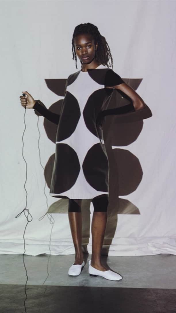 マリメッコのインスタグラム：「In honor of Marimekko's timeless design philosophy and heritage in printmaking, we are celebrating the future with our short film The Art of Print and Shape, directed by Åsa Riton. The film is a seasonless tribute to prints on shapes, powerful self-expression and creative collaboration.   The film premiered at Copenhagen Fashion Week, @cphfw. #marimekko」