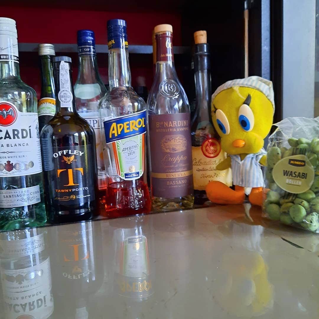 Little Yellow Birdさんのインスタグラム写真 - (Little Yellow BirdInstagram)「Ok, done with this week! Long weekend ahead, got all my friends here lined up, snack at paw, AND they are promising SNOW!!! #littleyellowbird #tweety #tweetykweelapis #adventures #yellow #bird #thursday #weekend #longweekend #stayinghome #booze #snack #snow #winter #winterweather #stuffedanimalsofinstagram #plushiesofinstagram」2月4日 23時13分 - tweetykweelapis