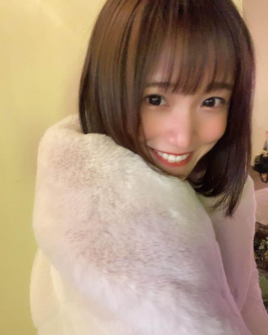 橋本せいなさんのインスタグラム写真 - (橋本せいなInstagram)「照れ隠し🥺🥺 #elsy #idol #アイドル #橋本せいな #写真 #笑顔 #ボブ #インスタ映え #私服 #日本 #smile #picture #hair #japan #fashion #makeup #nail #beauty #cute #fff #l4l #f4f #instagram #instalike #likesforlike #likeforfollow #followforfollowback #follow #followｍe」2月4日 23時17分 - elsy_seina