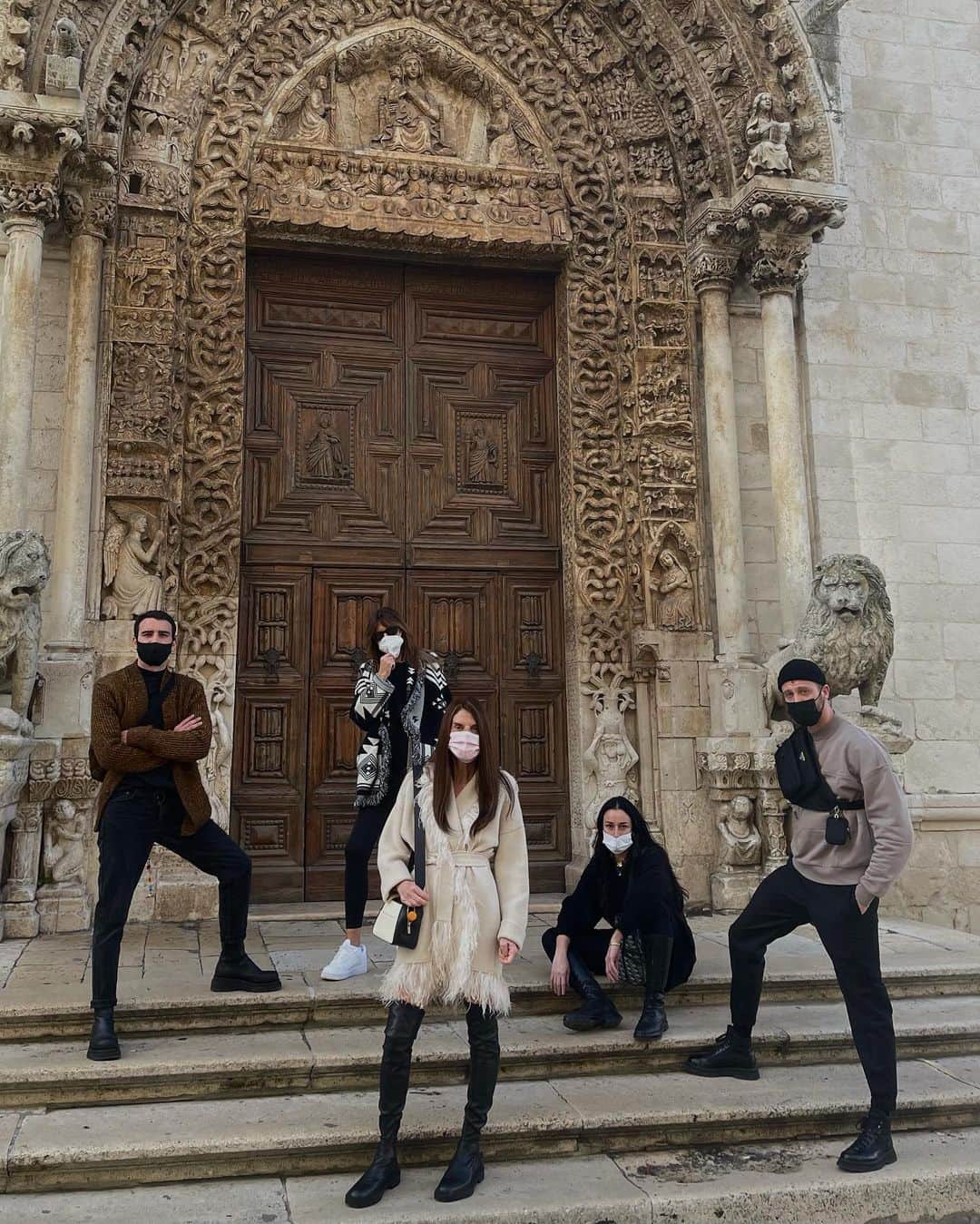 アンナ・デッロ・ルッソのインスタグラム：「Altamura FashionWeek 💫💫  With @anteprimaextra  @mb__projects  @manuelbogliolo @rossellavailatii @_ninotortora」