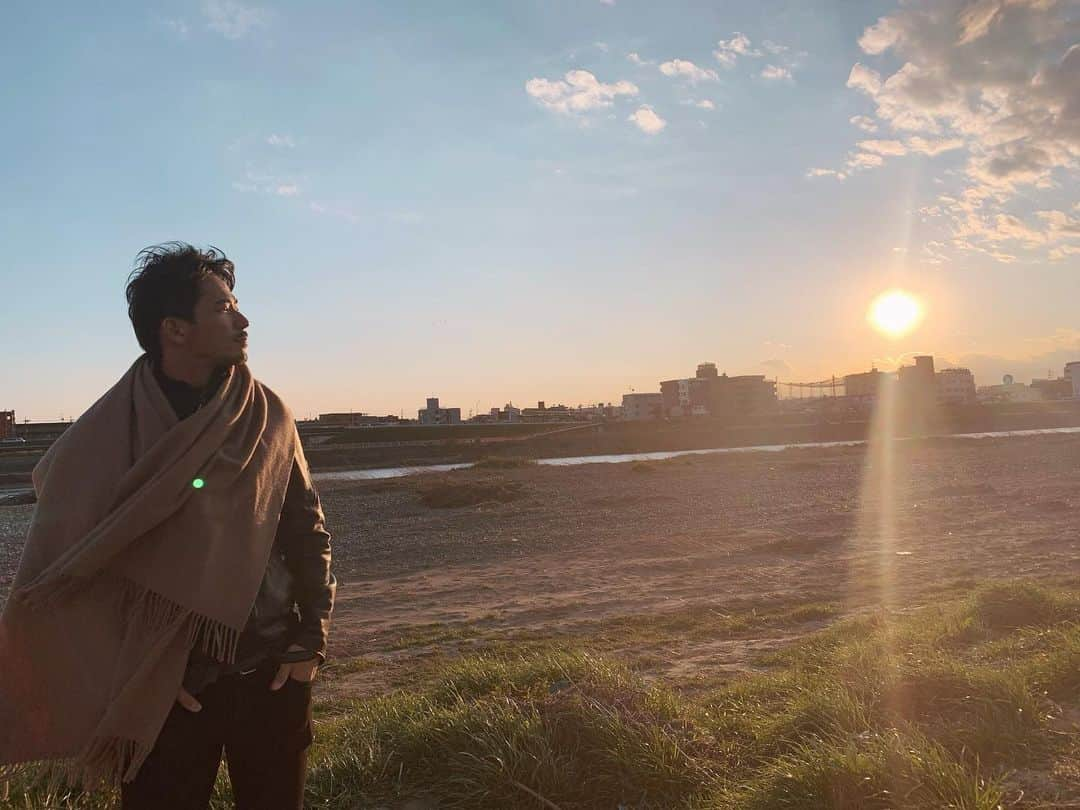 小林直己さんのインスタグラム写真 - (小林直己Instagram)「About this time last year.🌅  #去年の今頃#まだ黒髪の頃#懐かしいなぁ #この写真の1週間後に茶髪にしました#👨🏽」2月4日 23時20分 - naokikobayashi_works