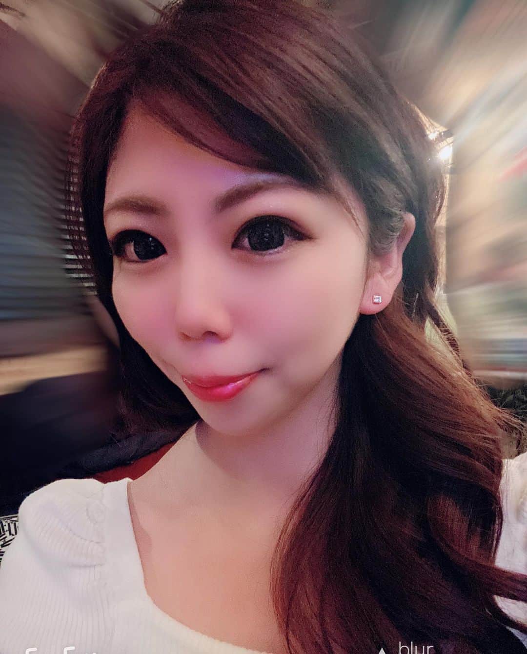 安藤ユキのインスタグラム：「おやすみだと体力有り余ってる😳  ピアスシンプルで可愛いのです❣️  おやすみなさい🌙⭐😴  #バルセロナグループ #キャバ嬢 #キャバクラ #北海道 #札幌 #すすきの #美女 #美人 #美容 #可愛い #ニュークラブ #ホステス #ススキノ #ラウンジ #ガールズバー #飲み屋 #水商売 #呑み #キャバ #かわいい女の子 #さっぽろ #ニュークラ嬢 #ポケパラ #ナイツ #ニュークラ #ニュークラ嬢 #すすきのグルメ #札幌観光 #likefoflike #follow4follow」