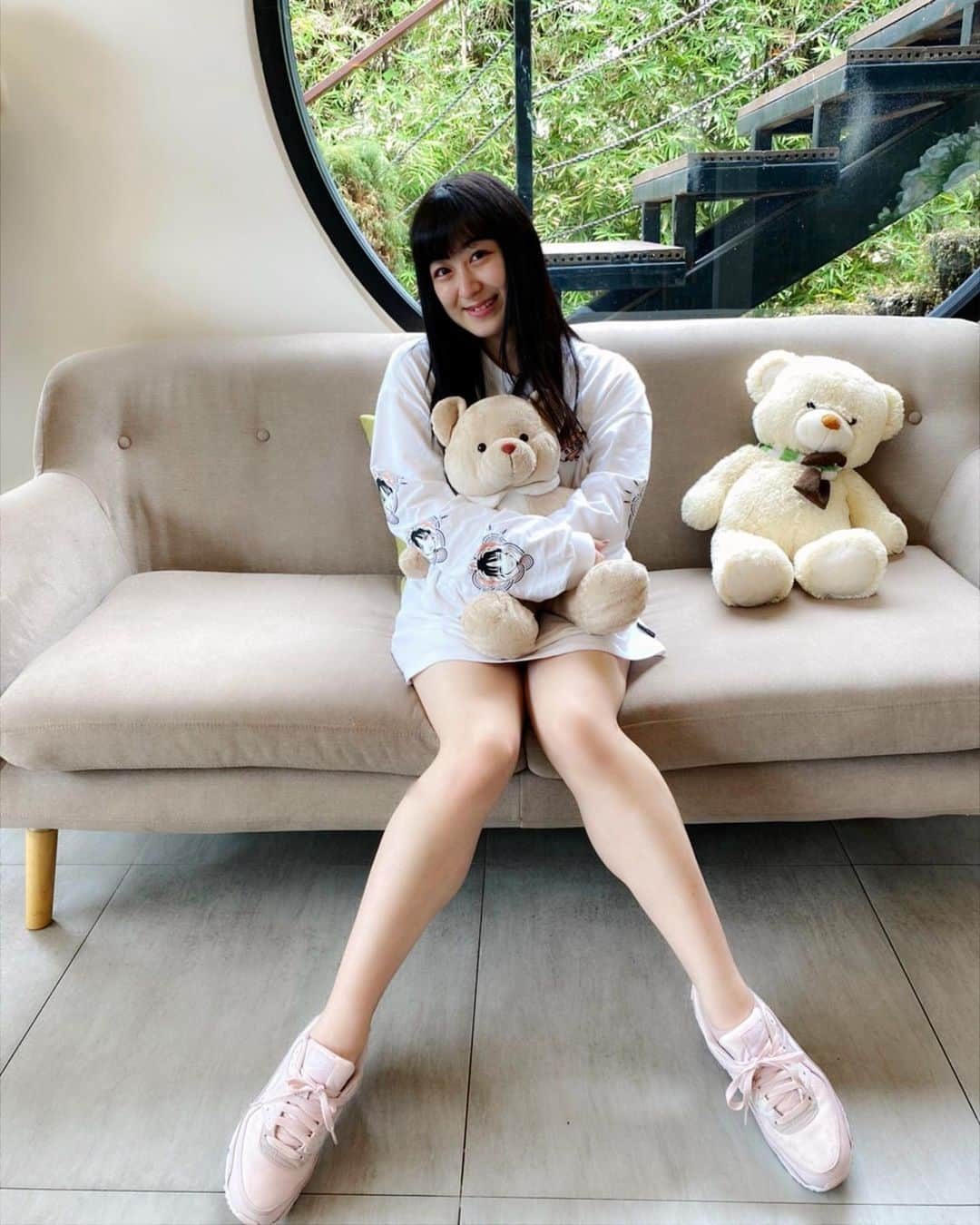 伊豆田莉奈さんのインスタグラム写真 - (伊豆田莉奈Instagram)「くまのぬいぐるみ  🧸🎶ｼｭﾋﾞﾄﾞｭﾋﾞｲｪｰｲ  #izurinacgm48 #伊豆田莉奈 #いずりな #くまのぬいぐるみ #cgm48」2月4日 23時40分 - rina.cgm48official