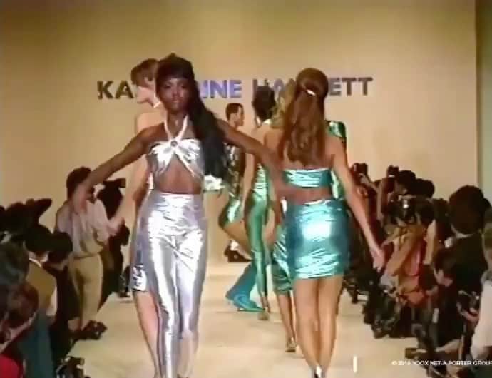 キャサリンハムネットのインスタグラム：「Throw back Thursday 💜 Spring/ Summer 1991 Catwalk Show . . . . . . . . . . . . . . . . . . . . . . #katharinehamnett #katharinehamnettlondon #1991fashion #fashiondesign #fashionlondon #ukfashion」