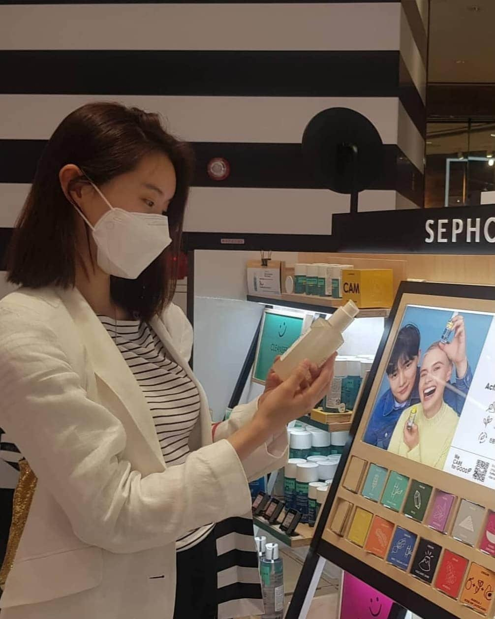 イヨンさんのインスタグラム写真 - (イヨンInstagram)「#sephora #ifc #skincare #여의도」2月4日 23時59分 - e_young0816