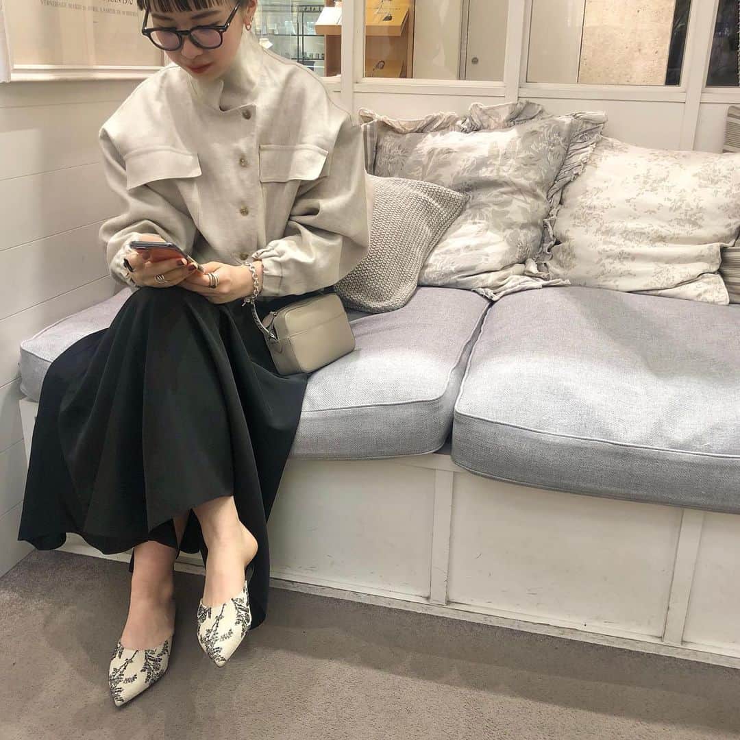 デミルクス ビームス 新宿のインスタグラム：「. 🕊Natural tone🕊 . 大人な色合わせでコーディネート。 . #demiluxebeams #beams #デミルクスビームス #ビームス  #jmdavidson #nebulonie #ネブローニ #seeall」