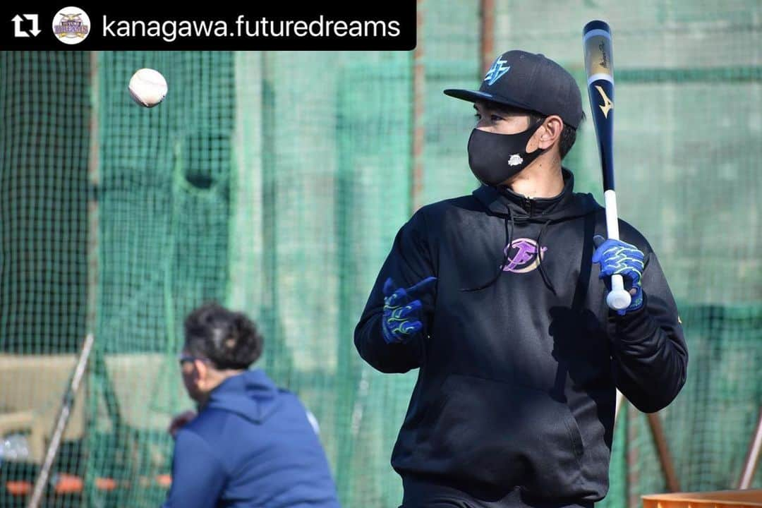 荒波翔さんのインスタグラム写真 - (荒波翔Instagram)「久々にノックも打ちました⚾️  #神奈川フューチャードリームス  #初打ち  #打ち始め  #ノック」2月4日 15時01分 - shoshoshonosho.4