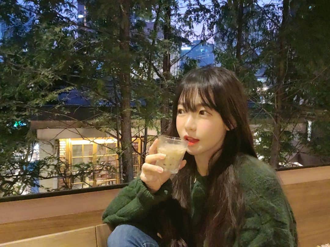 ウンソルのインスタグラム：「💚」