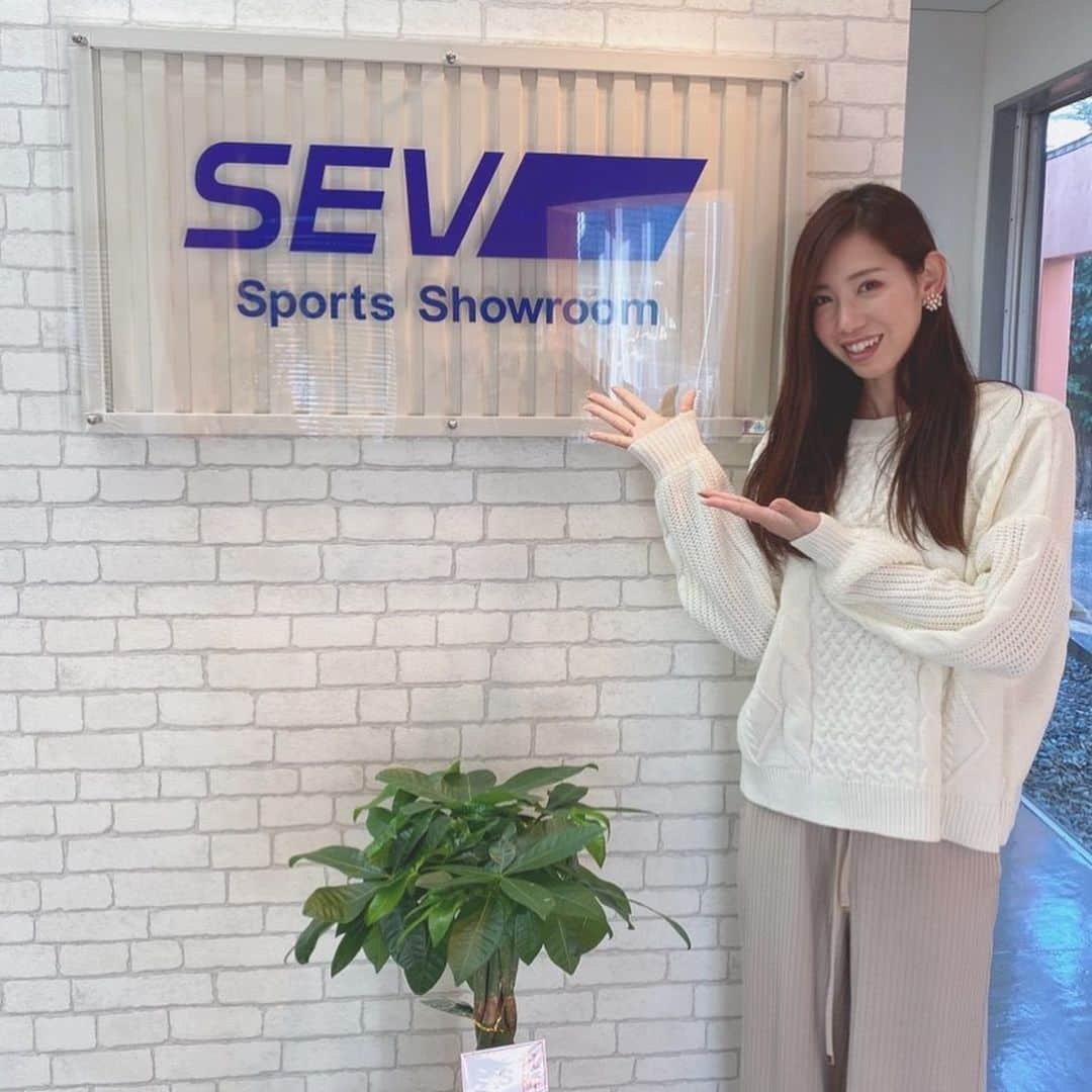 のインスタグラム：「今日は午前中に取材と撮影、 午後にミーティングで事務局のあるSEVSportsへ行ってきました🙋‍♀️✨ 何の取材だったかは後々発表しますね☺️✨ 2月から営業本部が新しい場所に移転となり下門美春事務局も移りましたので、ファンレター(☺️💌)やプレゼント(🥺🎁)は下記住所へよろしくお願いします☺️✨ SEVスポーツ営業本部 〒174-0052 東京都板橋区蓮沼町43-3エトセトラビル 下門美春事務局 #japan #marathon #runner #running #training #マラソン #マラソン女子 #ランニング #ランニング女子 #brooks @sev_sports」
