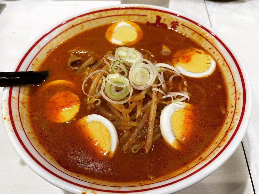 山口賢人のインスタグラム：「中本がやめられない  味噌卵麺」