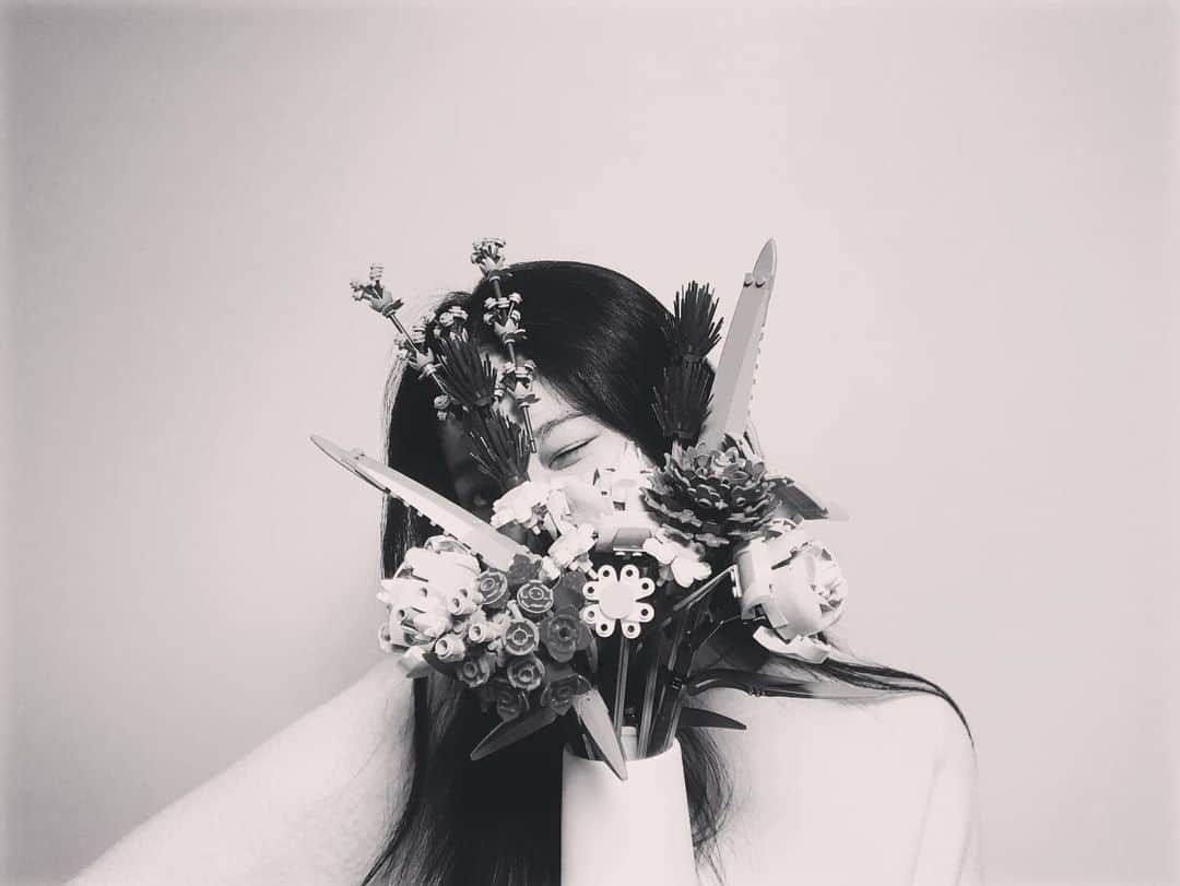 ユラさんのインスタグラム写真 - (ユラInstagram)「꽃다발레고 진짜너무이뽀오오💐」2月4日 16時46分 - yura_936