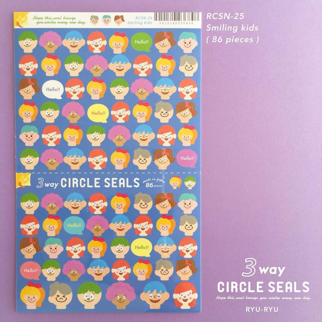 RYU-RYUさんのインスタグラム写真 - (RYU-RYUInstagram)「⭐︎新商品のお知らせ⭐︎ . 【3wayサークルシール全柄紹介⑦】 . こんにちは🌟 . このたびリニューアルしました リュリュの『3wayサークルシール』 リリースされた全32柄を、 8回にわたって ご紹介してまいります✨ . 第7回目は 『スマイルキッズ』 『ボールゲーム』　　 『ミュージック』 『オーケストラ』 の4柄です📯🎹 . 各シールのアップの画像は 真ん中のミシン目で切り離したシールを 重ねて撮影しています📷 . ミシン目で折り曲げて コンパクトにもなりますし、 そのままワンシートとしても もちろんお使い頂けます⚾️ . . あとで見返す時は 保存マークをタップ👆 . まとめてみるときは #3wayサークルシール全柄 からもどうぞ👆 . 柄の確認やカタログ代わりに どうぞご利用くださいね📝 . 次回の4柄もどうぞおたのしみに😻 . ■3wayサークルシール■ . 1way…『ミシン目で切ってシェア』 シールの真ん中にミシン目が 入っていますので、簡単に切り離して ふたつに分けることができます。 お友達とシェアしたり、切らずに半分に追って コンパクトにもできます！ . 2way…『台紙ごとノートや手帳に貼れる』 シール台紙裏面にある 細いスリット部分をはがすことで 台紙ごと手帳やノートに 貼り付けておくことができます。 . 3way…『重ね貼りして保管できる』 スリットを使って 少しずつずらして重ね貼りすることで コレクションを見やすく保管できます。 . 🎤もちろん、これまでの サークルシールと同じように 一枚のシールとして保管もできます👍 （台紙の大きさもサークルシールと おなじです） . 台紙サイズ：タテ17cm×ヨコ10.5cm 本体価格160円＋税 . こちらの商品は リュリュのオンラインショップ 『リュリュマーケット』でも ご購入頂けます✨ 画像の商品タグまたは プロフィール画面のアドレスから アクセスして下さいね😊 ※売り切れ中の柄につきましては、 ２月に再入荷予定です🙇‍♂️🙇‍♂️🙇‍♂️ . #リュリュ #ryuryu #ステーショナリー #文具 #雑貨 #シール #シール沼 #シール好き #サークルシール #3wayサークルシール #シール集め #キッズ #ボール #野球 #テニス #バスケ #ラグビー #サッカー #ピアノ #音楽 #吹奏楽 #オーケストラ #バイオリン #サックス #トランペット #トロンボーン #ミュージック #吹奏楽部 #部活」2月4日 16時59分 - ryuryu_zakka
