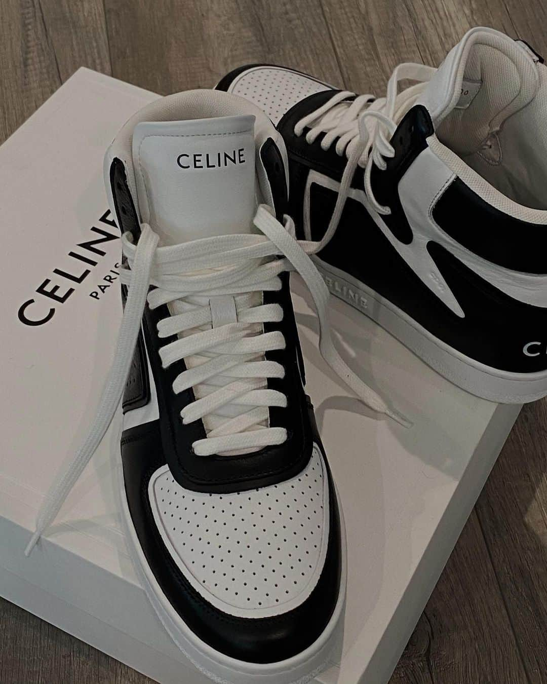 Mark さんのインスタグラム写真 - (Mark Instagram)「#광고 #CELINE THANK YOU 🙏」2月4日 17時18分 - marktuan