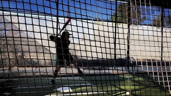 ジョエル・マッデンのインスタグラム：「Little league coming back 😈⚾️」
