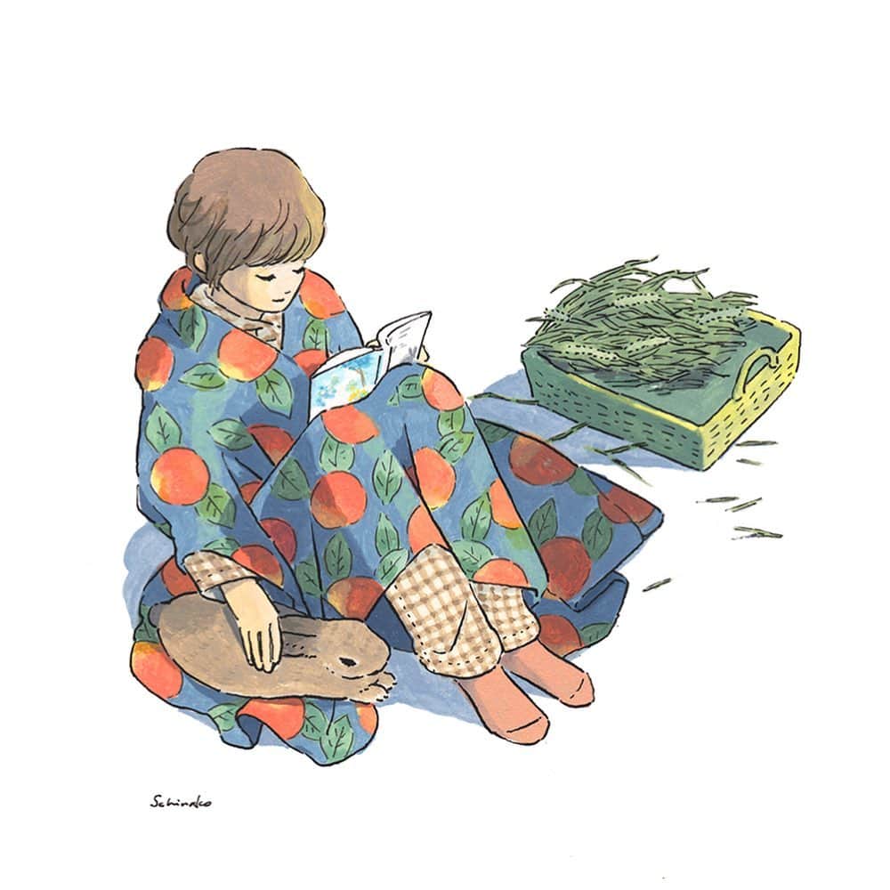森山標子(しなこ)/Schinakoのインスタグラム：「The person in this picture is reading "Watership Down". I love this book.  Have you read it? この絵の人は「ウォーターシップダウンのうさぎたち」を読んでいます。この本大好きなんです。みなさん読まれました？ そういえば、ひとつ前の投稿の絵で黒いうさぎさんが頭を入れてるのは、この本の下巻です。笑 * #illustration#art#drawing#design#acrylicpaint#アクリル絵の具#rabbit#bunny#うさぎ」