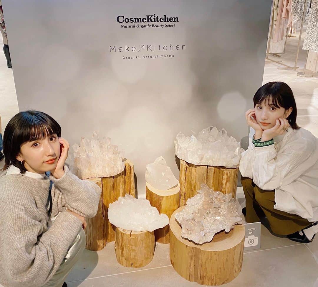 谷奥えまのインスタグラム：「2021 spring summer exhibition  　 まだまだ寒いけど、服やコスメは春に向けて準備していかないと🌼」