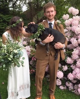 ミナのインスタグラム：「"I arrived at Indiebride having a short list of around 15 dresses to try on as having researched the collection I loved them all! In the end, the dress I tried on first was the one for me and the whole process from start to finish was a delight. Miina was super friendly and the showroom was so relaxed you didn't feel like you were being rushed. I got married wearing such a comfortable dress that fit me perfectly and I got lots of comments on how lovely it looked and people asking me where it was from. I would highly recommend for the bride that wants free, floating comfortable dresses that allow you to eat, drink and dance on your wedding day feeling like a million dollars!"⁠ ⁠ And Sarah looked like a million dollars wearing her Angelica dress! ❤️⁠ ⁠」